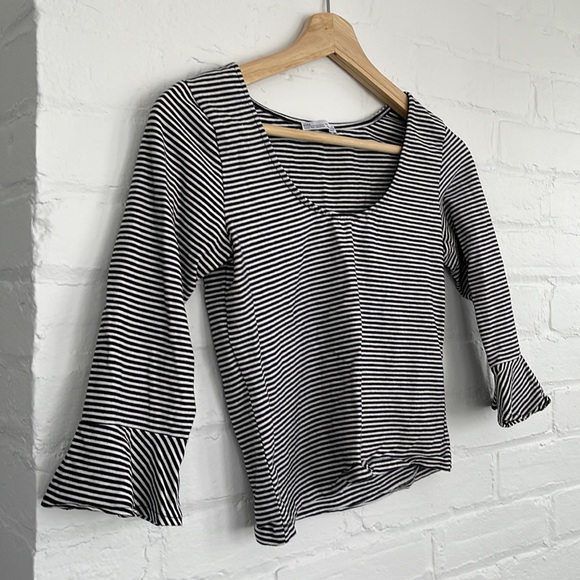 ZARA Striped Ruffle Sleeve Crop Top - Picture 3 of 5